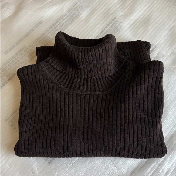 The Limited Ribbed Dark Brown Turtleneck Sweater- 100% Cotton - Picture 4 of 15